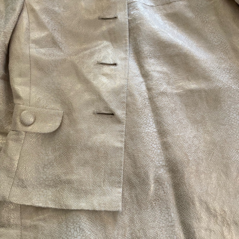 Tahari size 12 tan